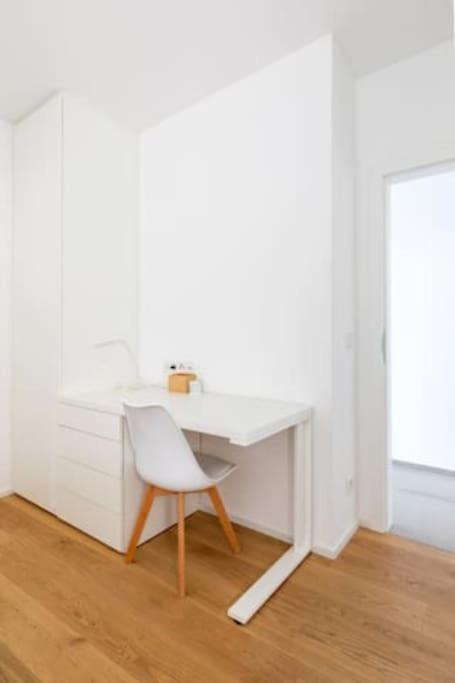 Wonderful Two Bedroom Apartment At Limpertsberg With Parking, Near Tram Luxembourg By Eksteriør billede